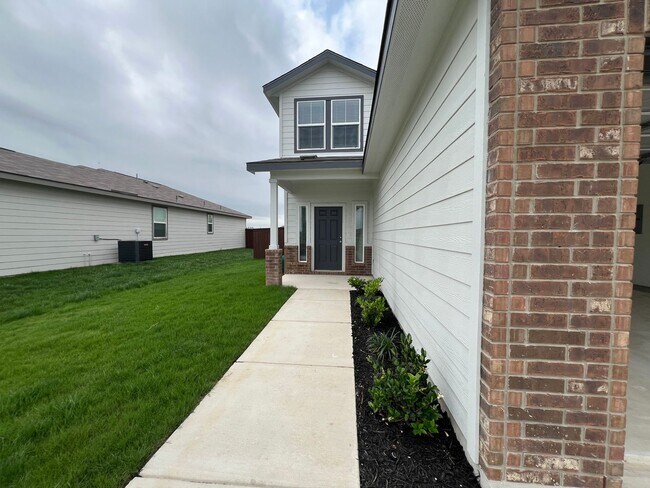 Building Photo - Beautiful 4/2.5 home in Hannah Heights
