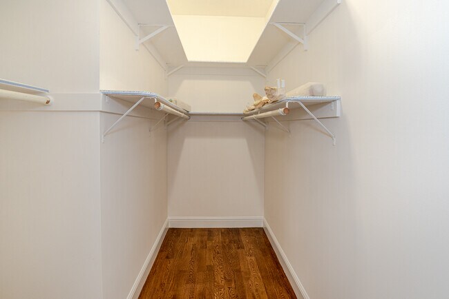 Building Photo - 1258 Jackson St