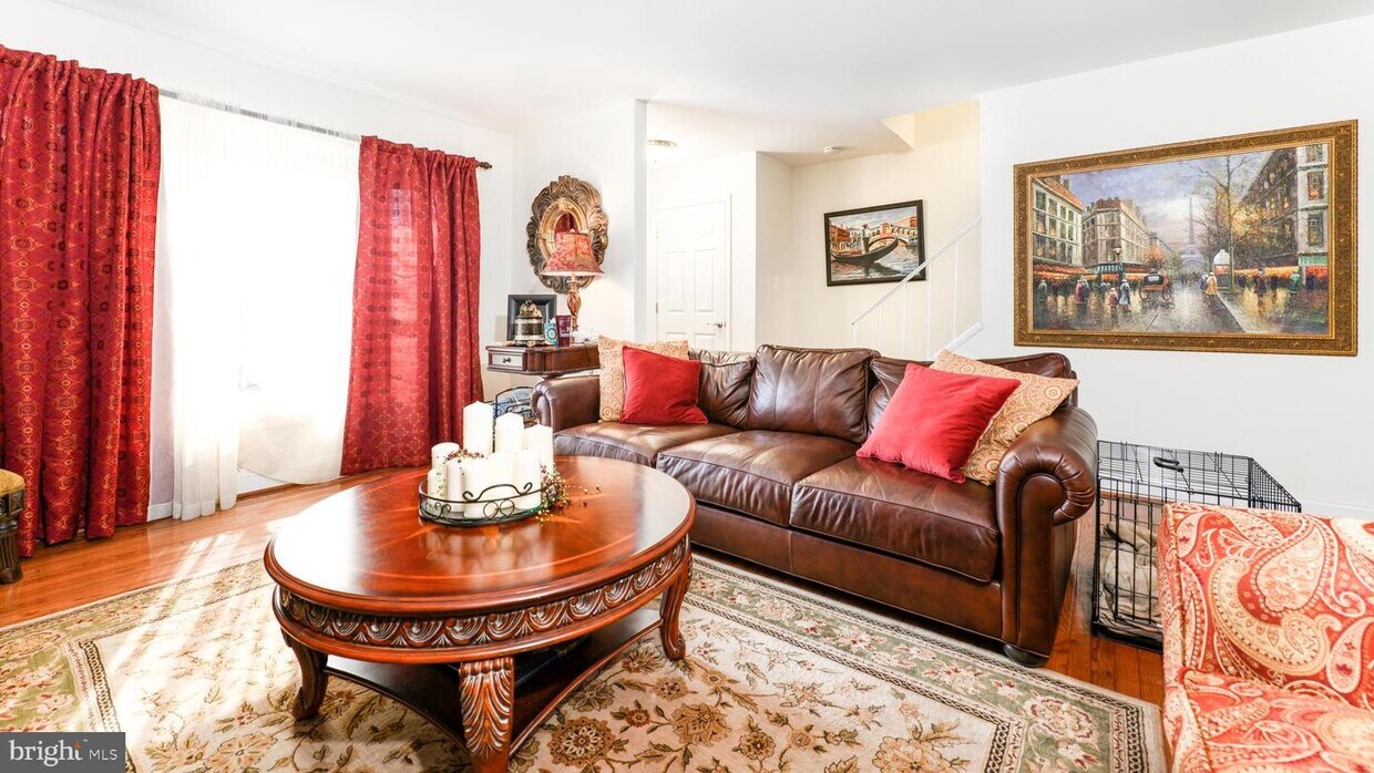 Primary Photo - 11924 Shagbark Dr