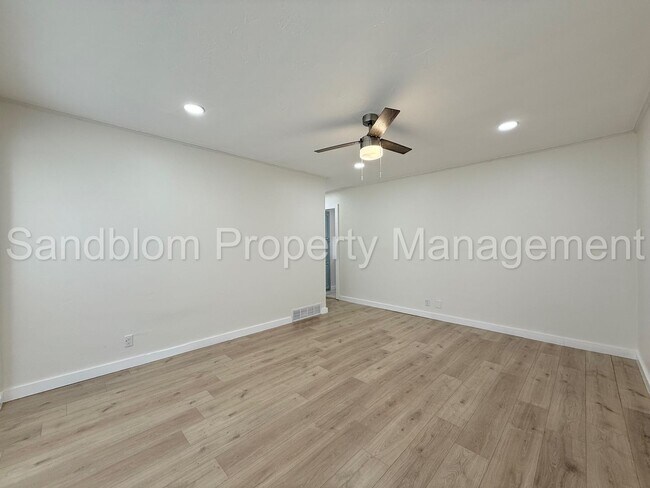 Foto del edificio - For Lease | Midtown Tulsa | Available Now!
