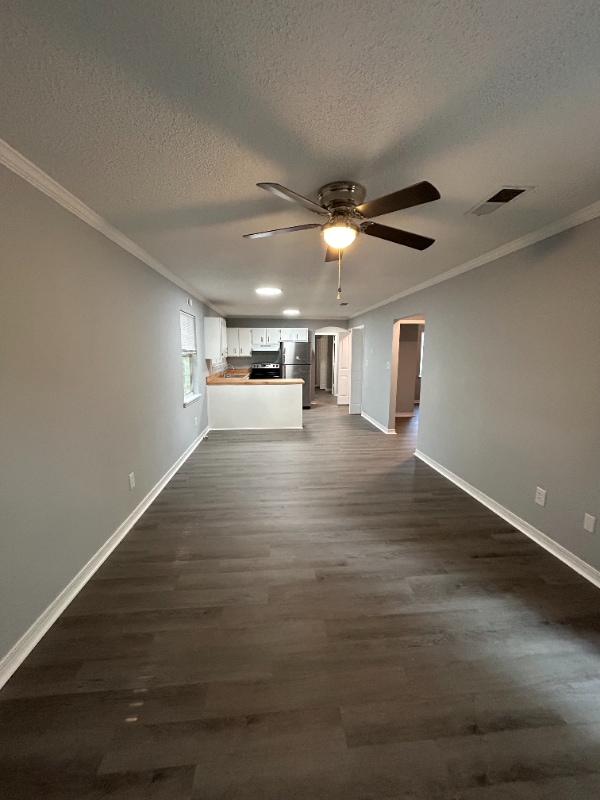 Building Photo - 2006 Ducayet St