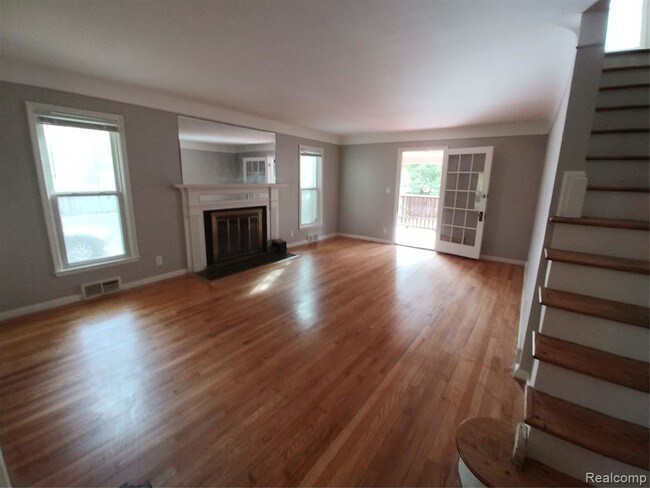 Foto del edificio - 5203 Hillcrest St