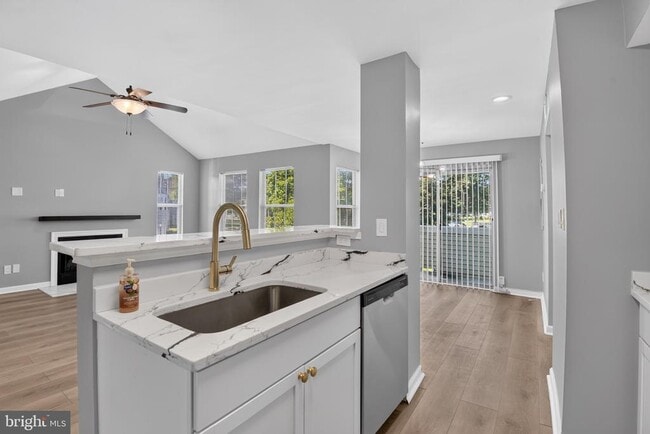 Building Photo - 4436 Lord Loudoun Ct