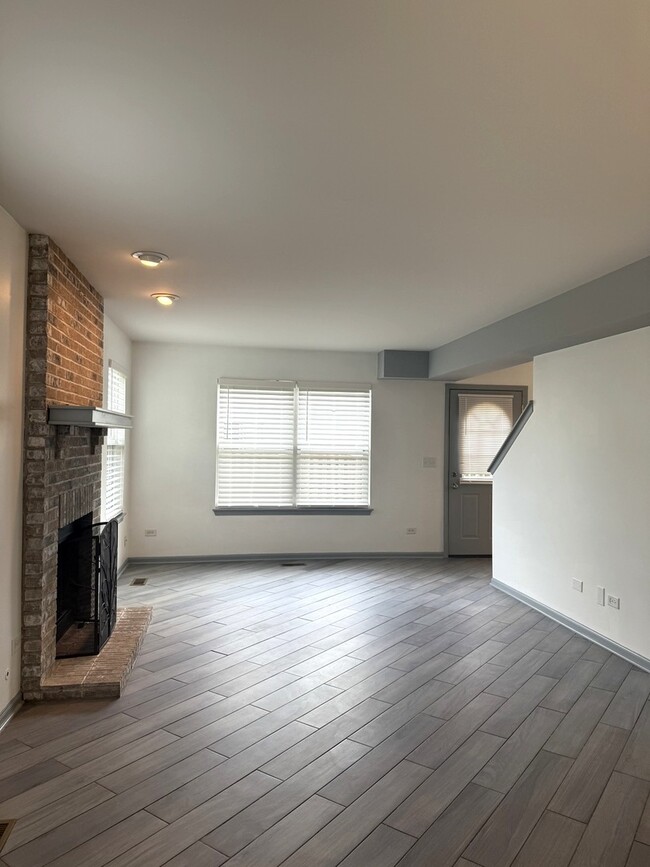 Building Photo - 21439 Abbey Ln