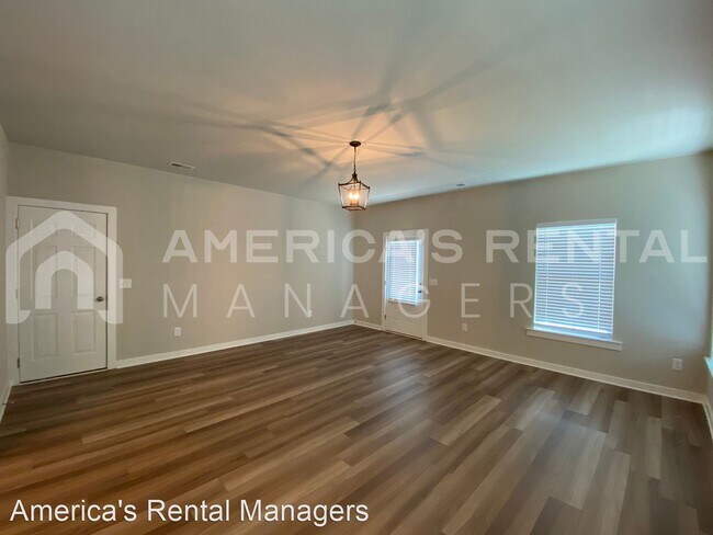Building Photo - 3 br, 2 bath House - 285 Avalon Way