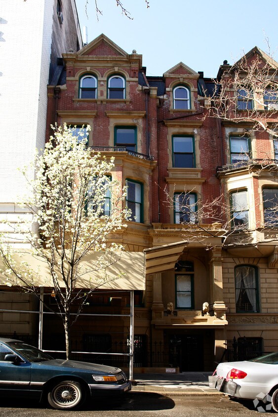 Building Photo - 58 W 83rd St