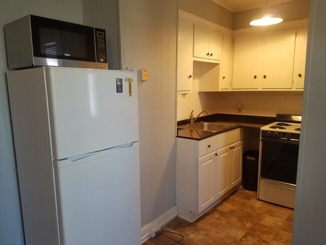 Building Photo - 200-202 E. Lemon St.