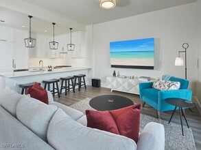 Building Photo - 850 Central Ave