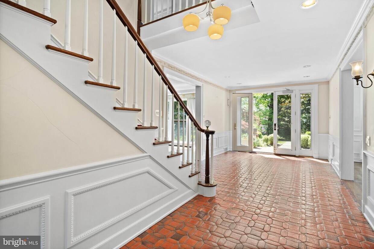 194 Constitution Dr, Princeton, NJ 08540