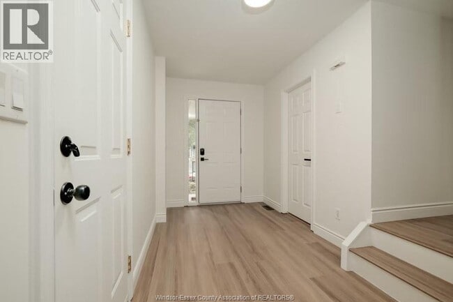 Building Photo - 1662 Fieldcrest Ln