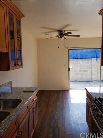 Foto del edificio - 2115 E Almont Ave
