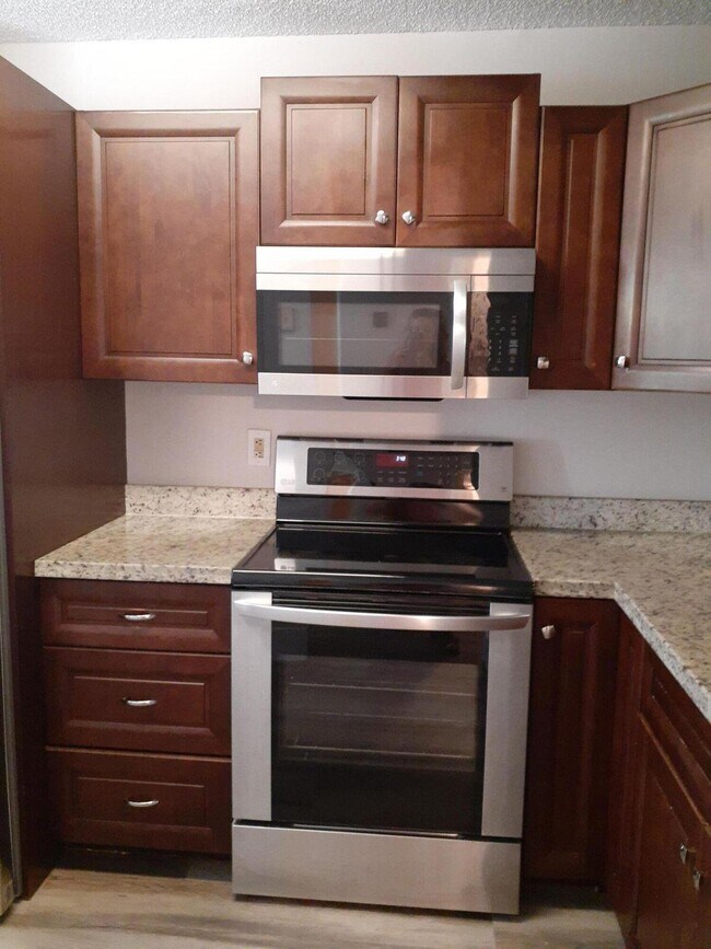 Building Photo - 1248 S Military Trail