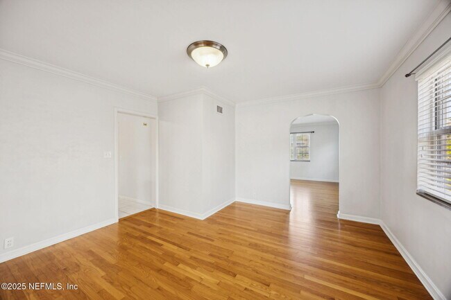 Foto del edificio - 1212 Belmont Terrace