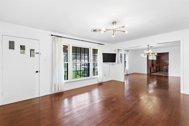 Foto del edificio - 803 Peach St