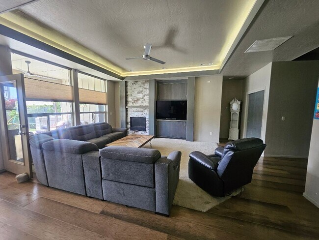Foto del edificio - Beautiful Boise Home