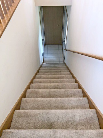 Building Photo - 614 Foxridge Dr