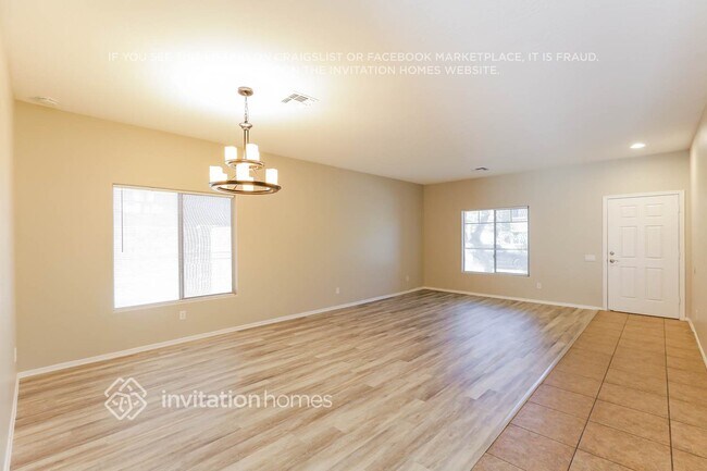 Foto del edificio - 11867 W Sherman St