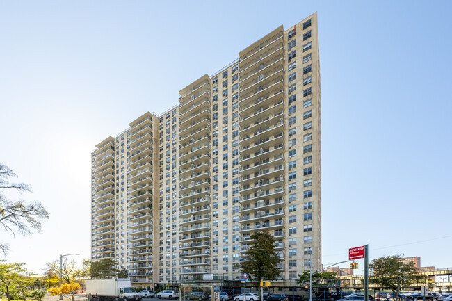 Building Photo - Brightwater Towers