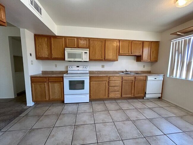 Building Photo - 6801 S 40th Way