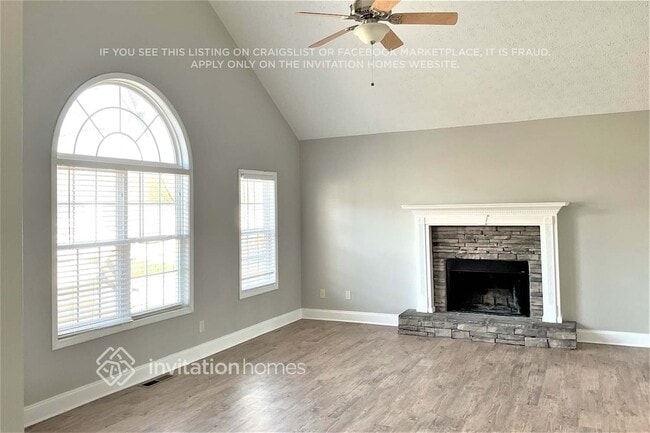 Building Photo - 1012 Foxhollow Tr