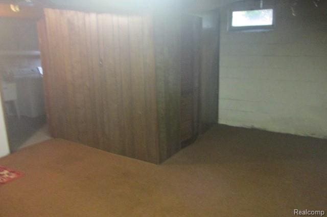 Building Photo - 8344 Ellis Rd