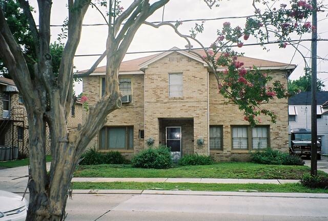 Foto del edificio - 401 Shrewsbury Ct