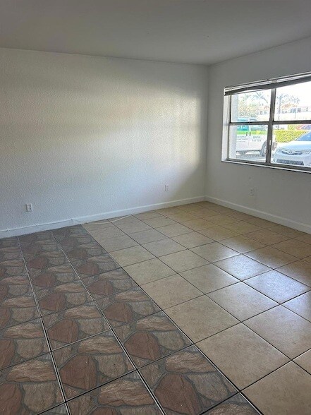 Foto del edificio - 400 NW 65th Ave