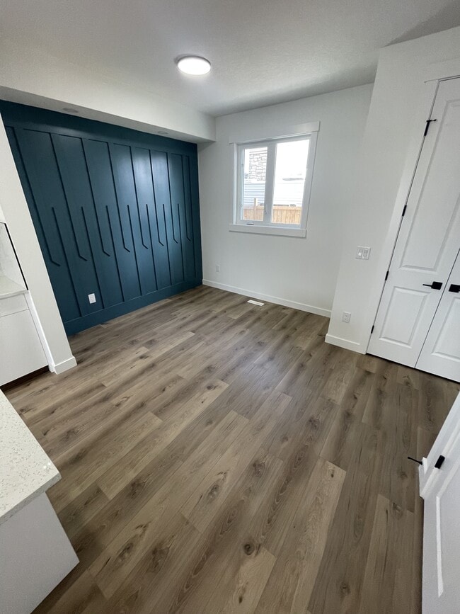 Building Photo - 4754-4783 83 St NW