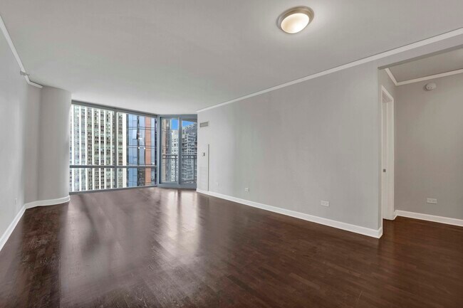 Foto del edificio - 450 E Waterside Dr