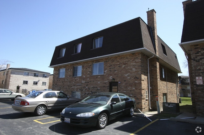 Building Photo - 9973 Linda Ln