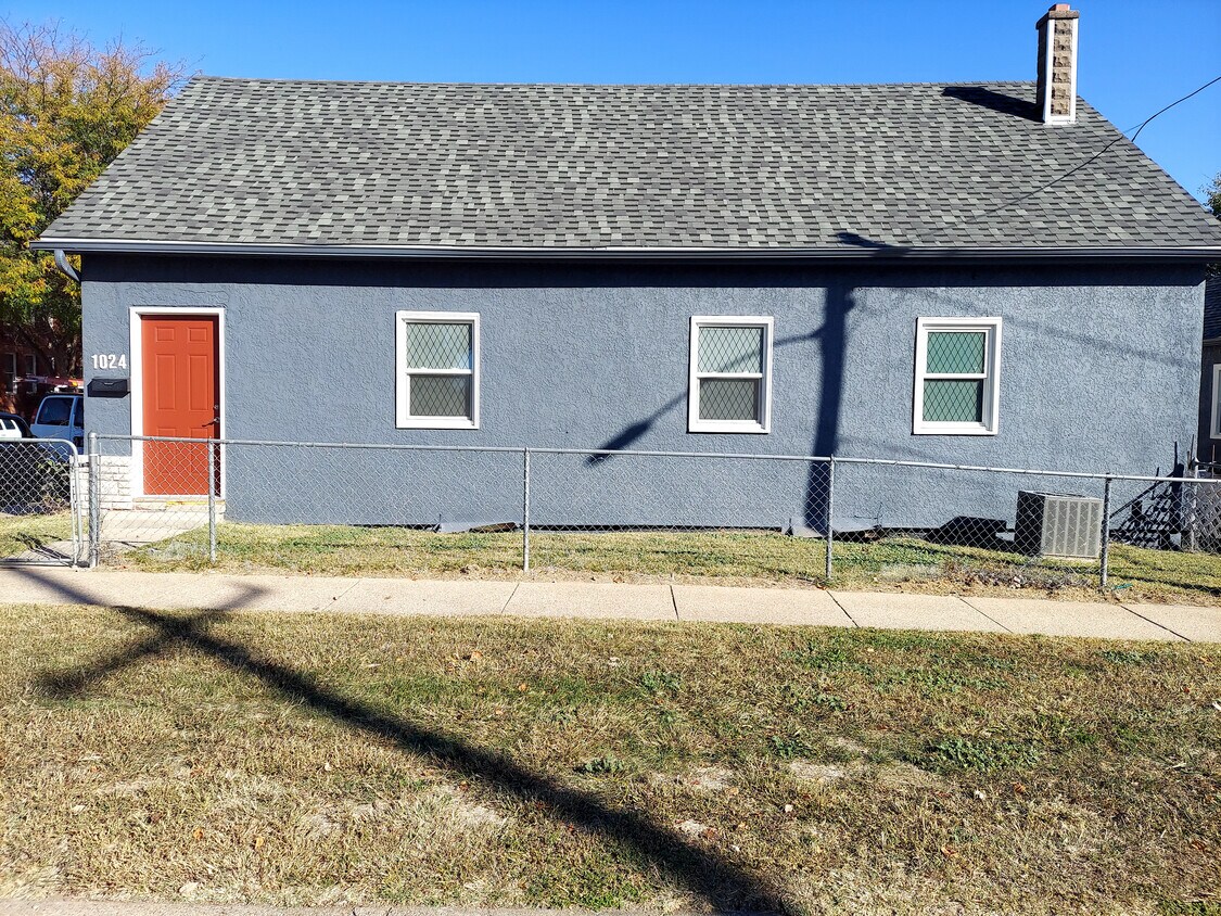 1024 Center St, Omaha, NE 68108 House Rental in Omaha, NE