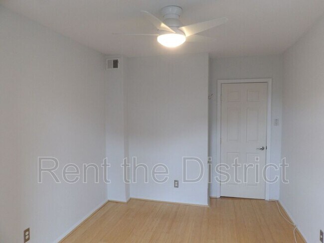 Foto del edificio - 1107 R St NW