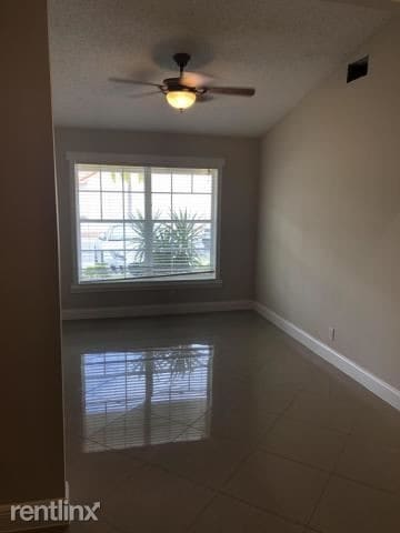 Building Photo - 4 br, 2 bath House - 11086 Lakeaire Cir
