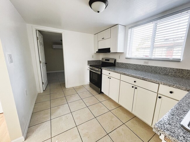 Building Photo - 313 Washington Ave