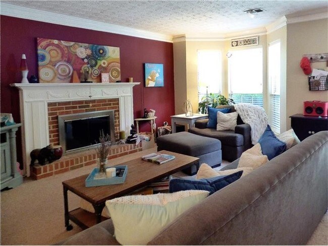 Foto del edificio - 2950 Lexington Trace Dr