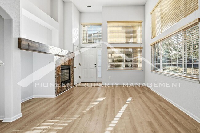 Building Photo - Spacious Home with Washer/Dryer and 2 Car Garage