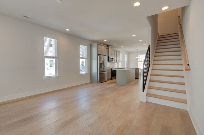 Building Photo - Brand New Townhome in Loso Terraces | 3 Be...
