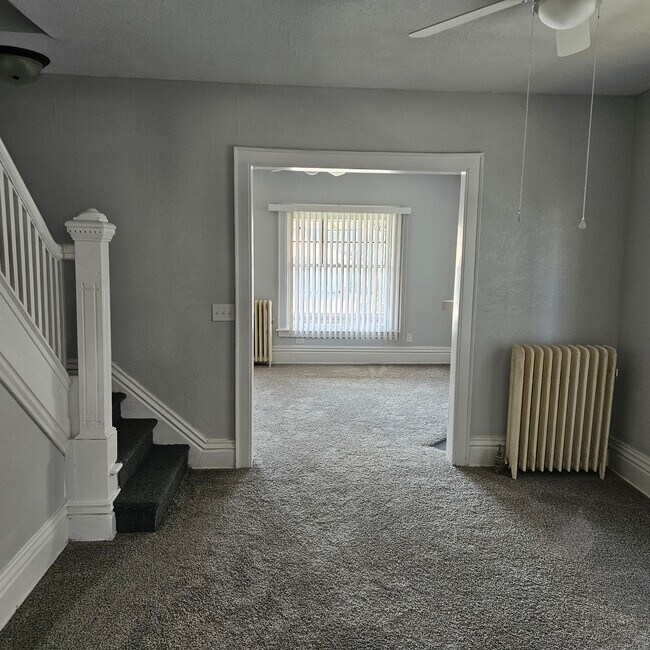 Foto del edificio - 2544 Broadway St