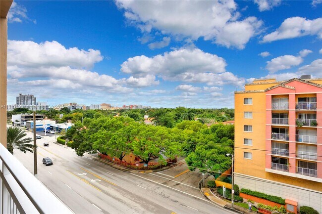 Foto del edificio - 2665 SW 37th Ave