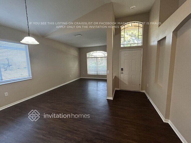 Foto del edificio - 15454 Martinmeadow Dr