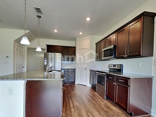 Foto del edificio - 3282 Roundabout Dr