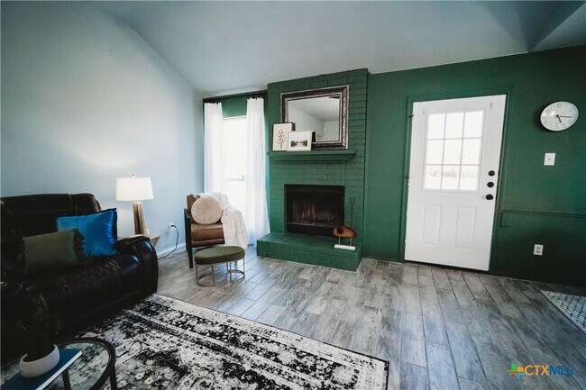 Building Photo - 2607 Rampart Loop