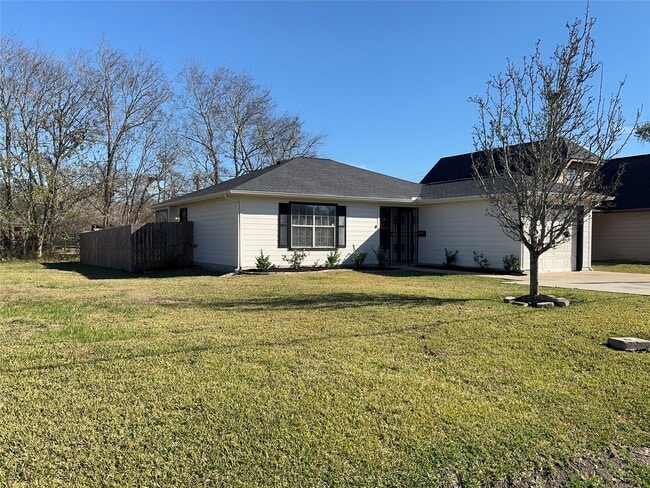 Foto del edificio - 8225 Gladstone St