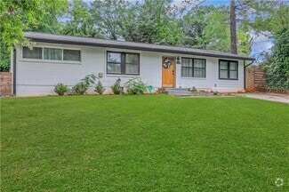 Building Photo - 3436 Pinehill Dr
