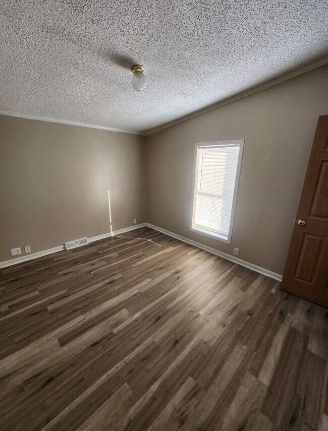 Foto del edificio - 3 Bed 2 Bath