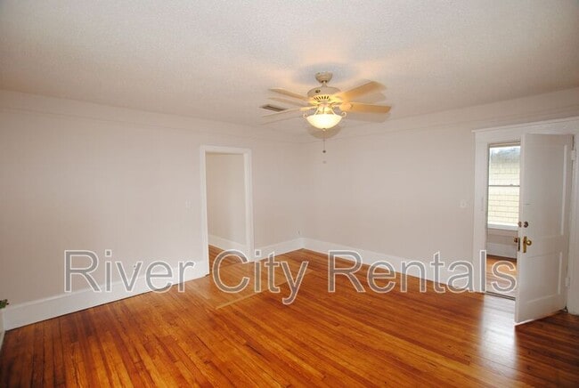 Building Photo - 1525 Osceola St