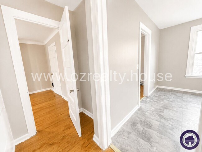 Foto del edificio - 837 Colburn St