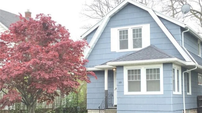 Building Photo - 185 Kingsboro Rd