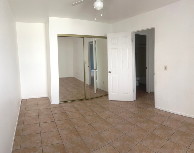 Building Photo - 240 E Graham Ave