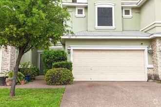 Building Photo - 9310 Albany Dr